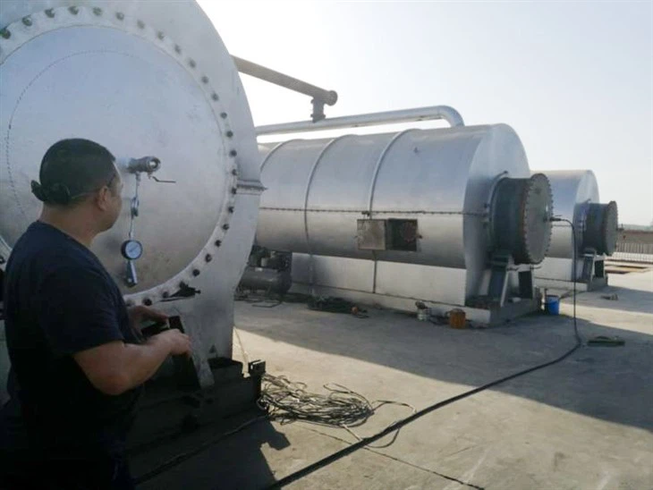 waste tyre pyrolysis plant (2)